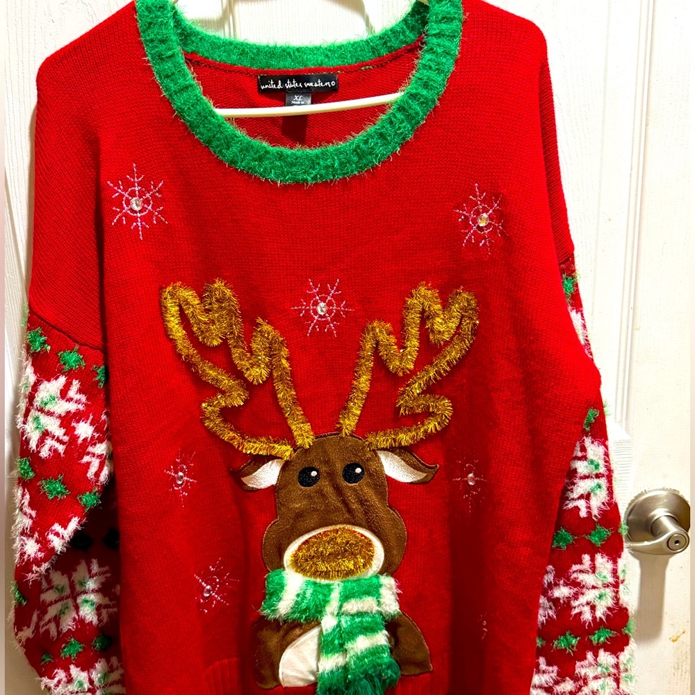 Vintage 80’s ugly Christmas sweater red and green reindeer knit sweater size XL